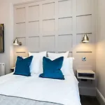 Georgian Rooms D6